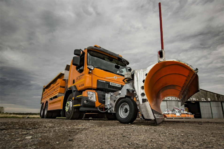 State of the Art Gritters to Treat Roads at up to 50MPH