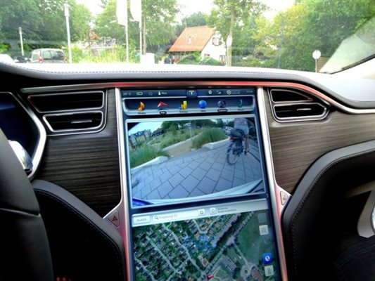How Does Company Car Tech Boost Business Performance?
